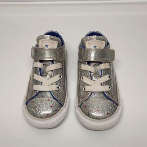 Converse Allstar toddler size 7 silver/gray, glitter, velcro closure, sneakers